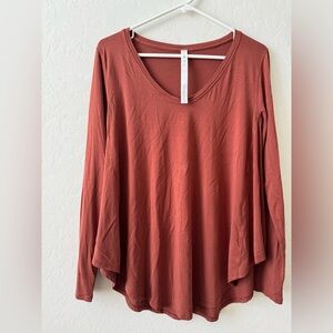 lululemon flowy shirt size 6